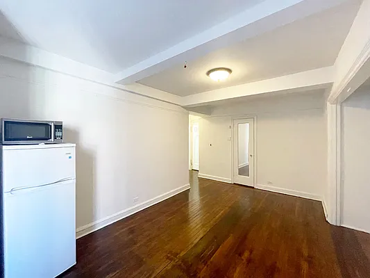 Rented by E and G Realty Group | media 4