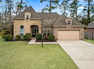 208 Timberwood Dr, Madisonville, LA 70447