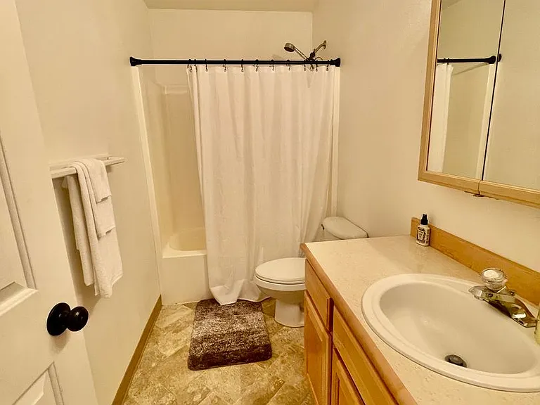 21507 Tony Cir — Photo 18