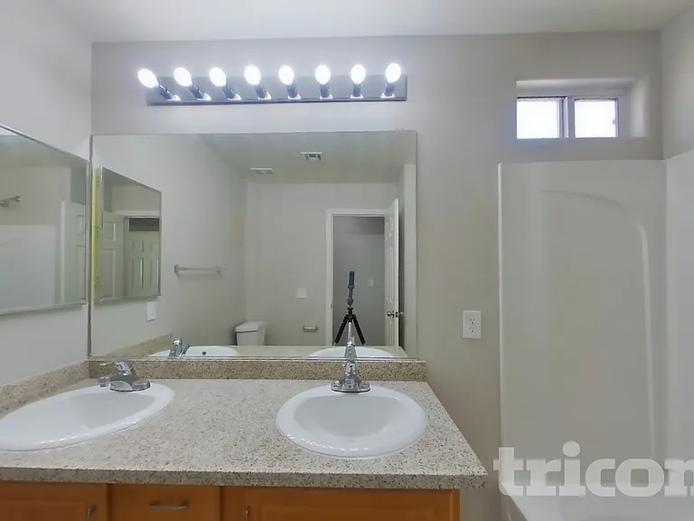 4928 Blue Bay Ct — Photo 13