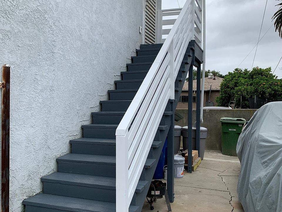 1st image of 638 W 104th St