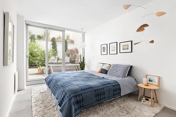 Sold by Compass | media 5