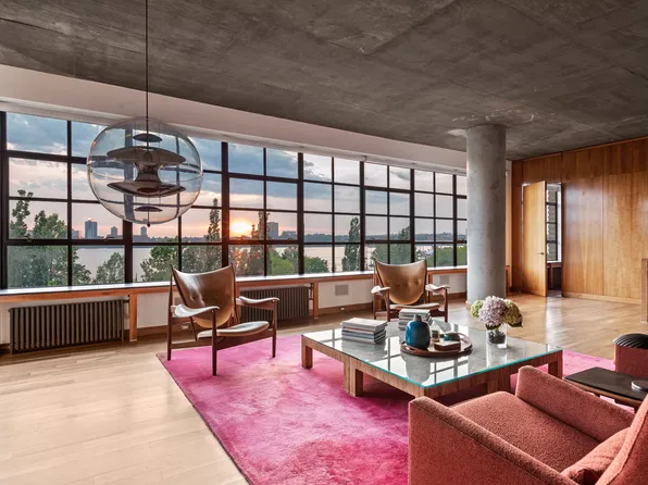 495 West St APT 4, New York, NY 10014