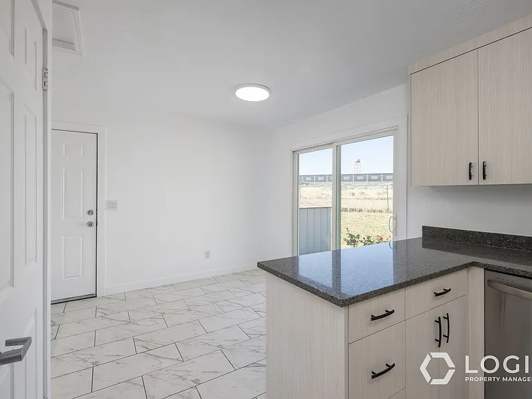 4248 S 6440 W — Photo 9