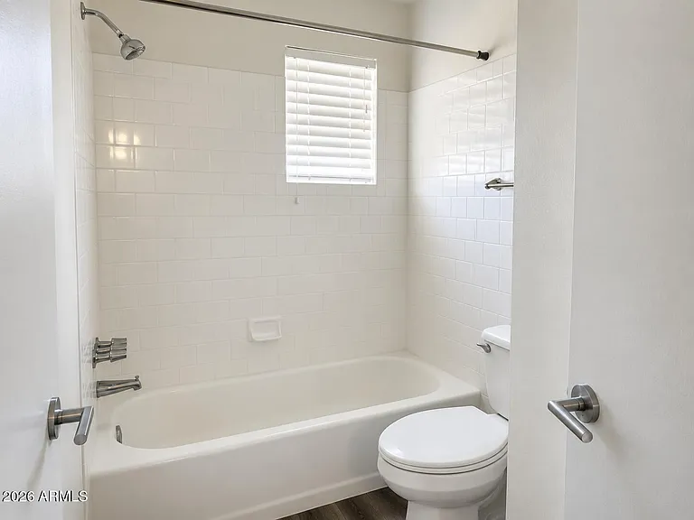 746 W Turney Ave #8 — Photo 8