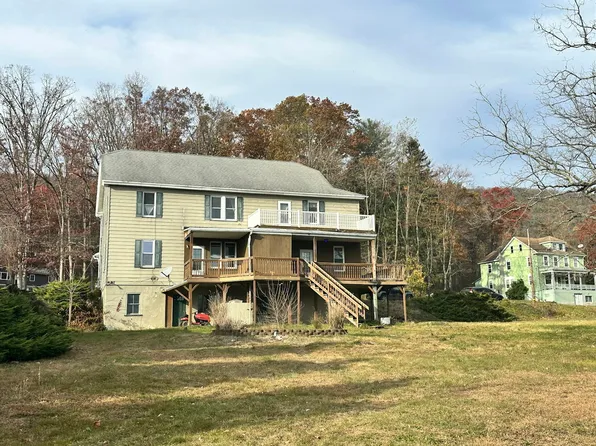 2210 E Grand Ave APT 2, Tower City, PA 17980
