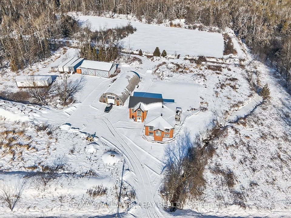 1st image of 2702 6th Line