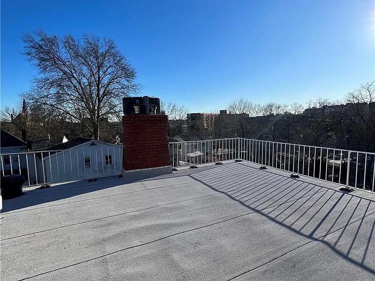 210 Union Ave — Photo 17