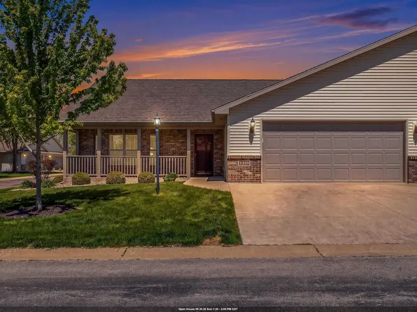 1359 Moonlight Ln, Fond Du Lac, WI 54937