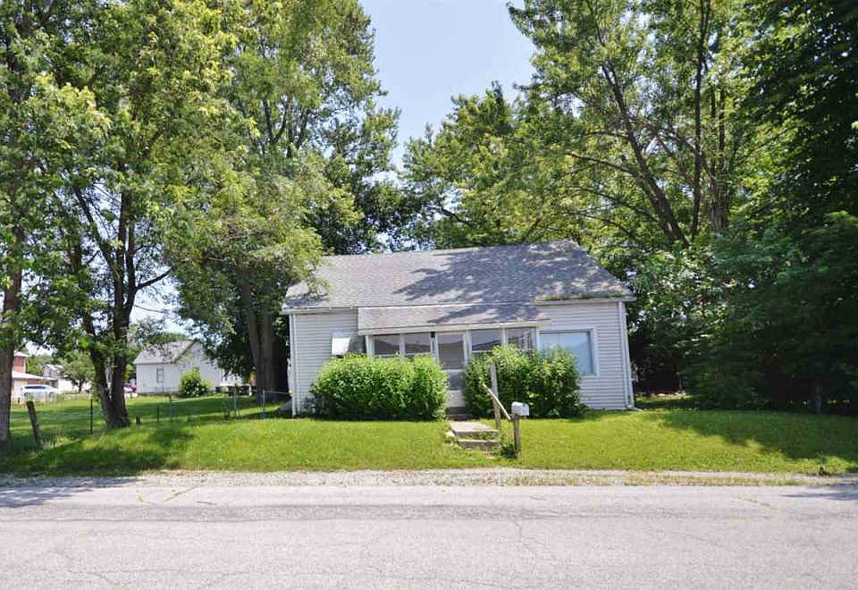 1st image of 707 S 1st St