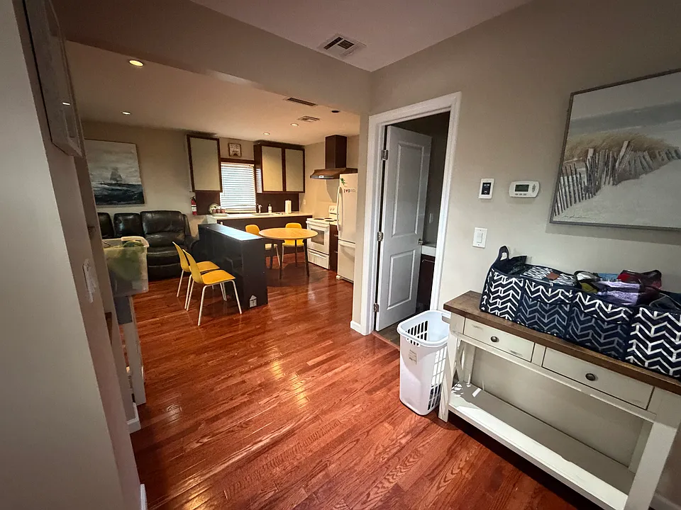 1608 Union Ave