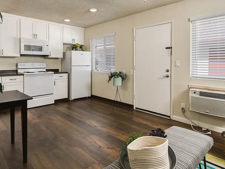 1 Bedroom Upgraded Unit