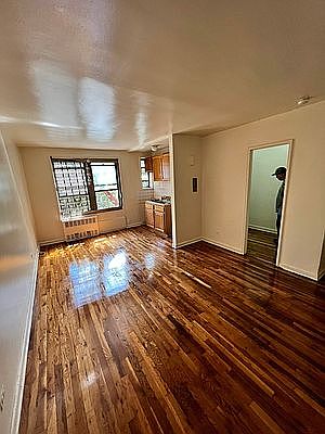1st image of 550 Ocean Ave #3