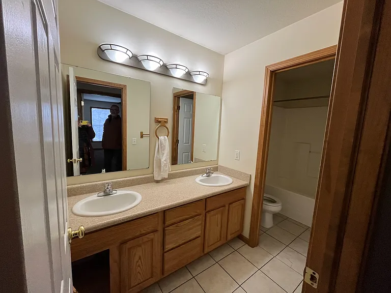 6176 Cross Bend Ct — Photo 10