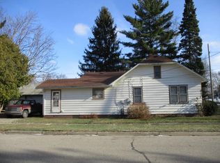 94 W Mills St, Sandusky, MI 48471
