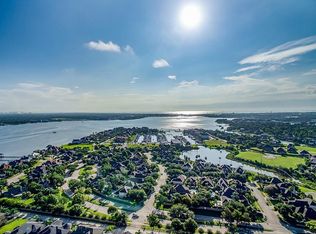 2714 Oak Rd, Kemah, TX 77565