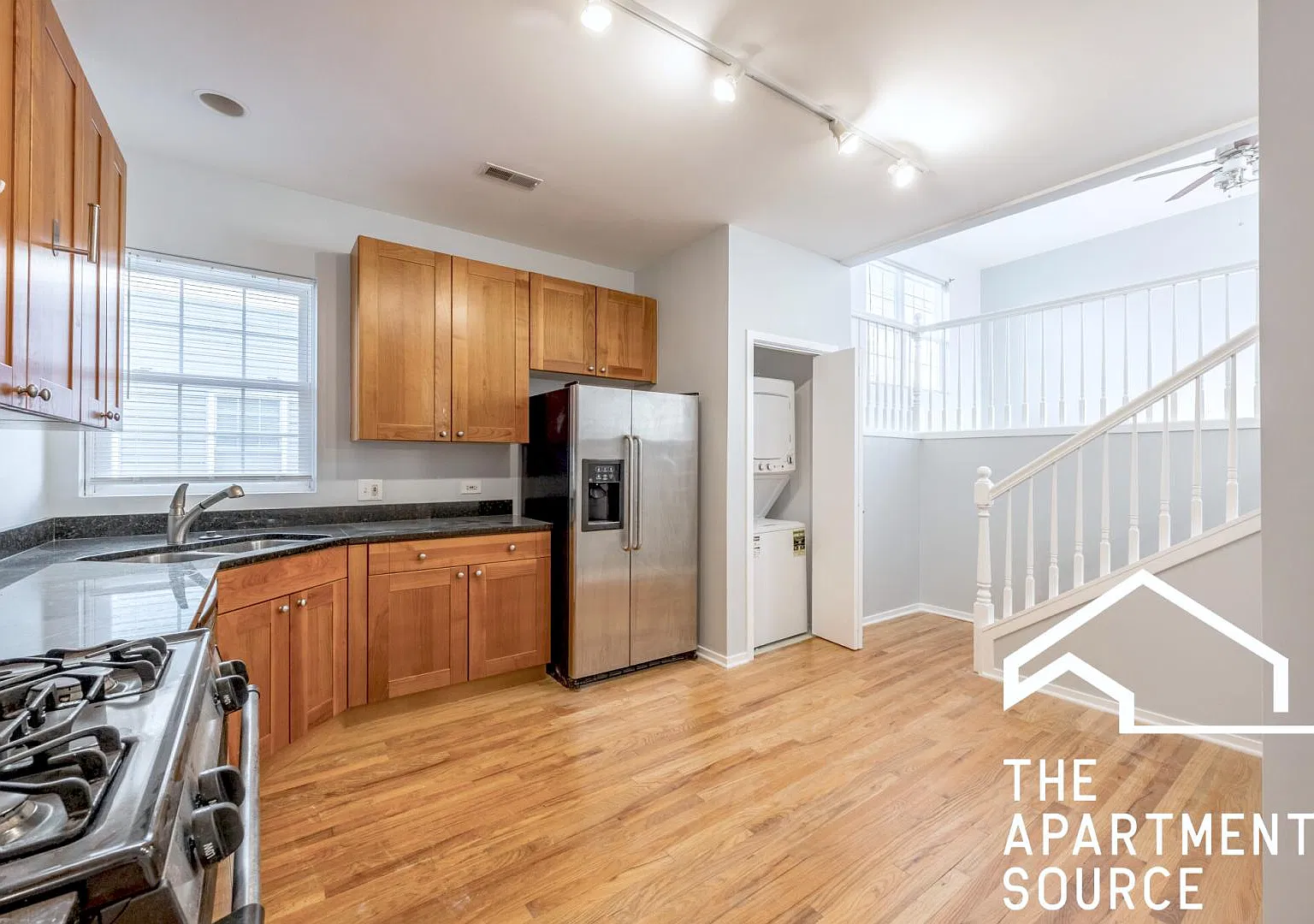 2320 West Adams Street #5 — Photo 1
