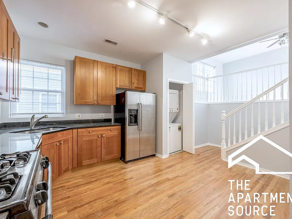 2320 W Adams St #5