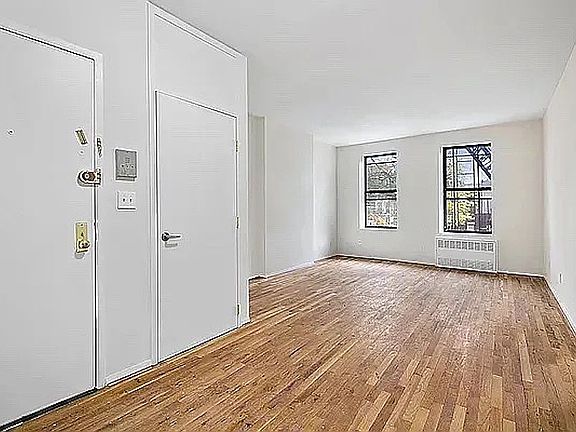 3rd image of 414 E 119th St APT 4RW
