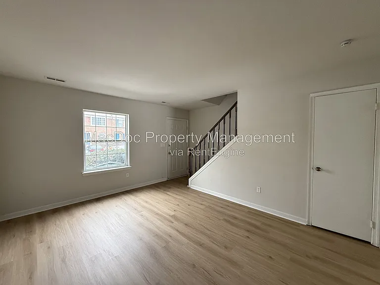 5230 Kings Wood Ln — Photo 4