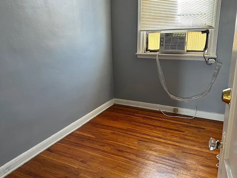 1302 Wells St — Photo 14