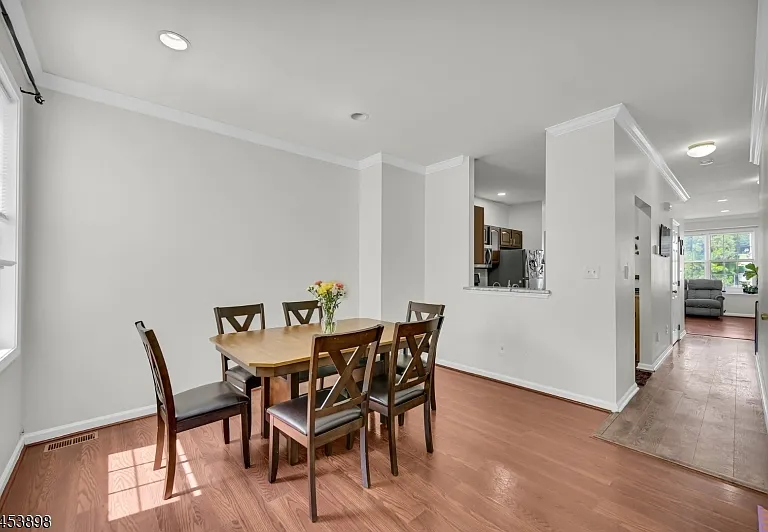 200 Barringer Dr — Photo 10