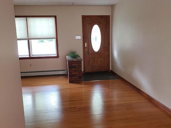 4th image of 23 Oak Dr