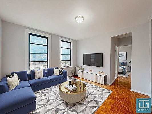 3rd image of 515 W 170th St #56