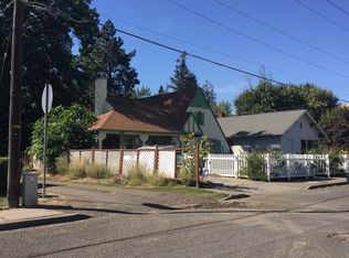 209 N 1st St, Dayton, WA 99328
