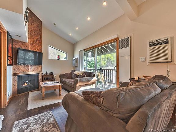 4th image of 2255 Sidewinder Dr #632