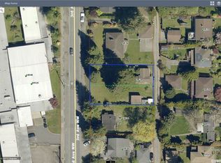 10528 3rd Ave NW, Seattle, WA 98177