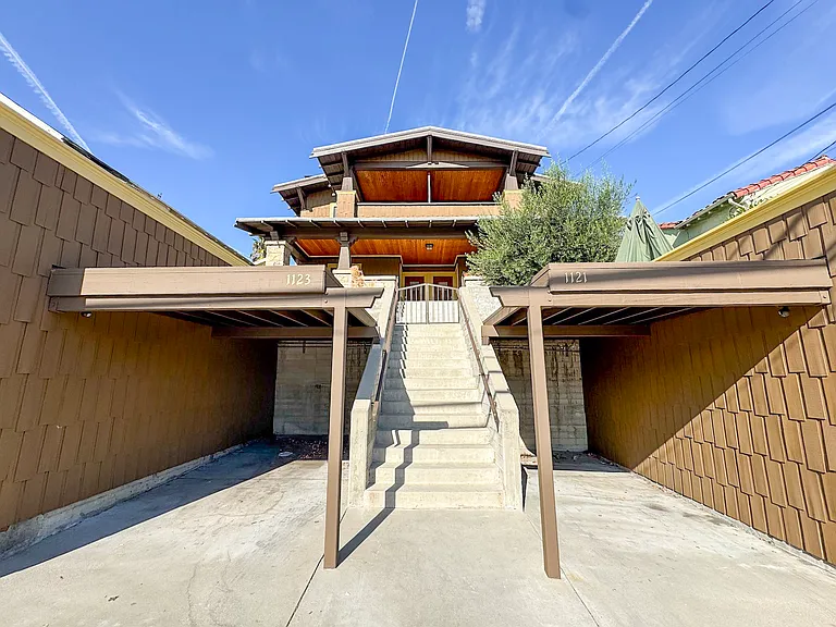 1123 Marion Ave — Photo 34