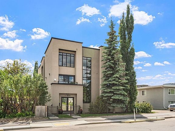 4th image of 1625 N 34th Ave SW #2