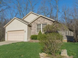 2720 S Danlyn Rd, Bloomington, IN 47403