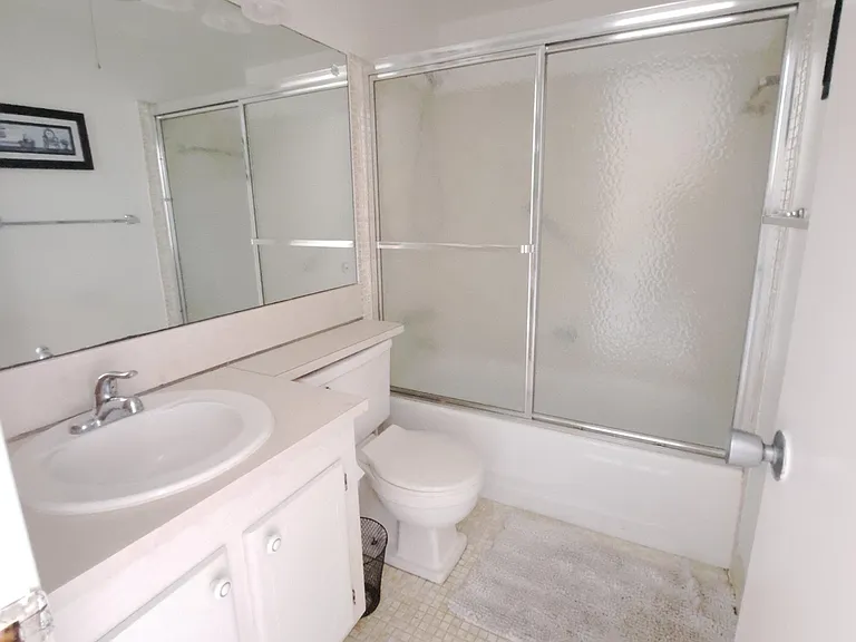 42 Norwich E #B — Photo 6