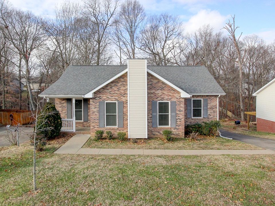 1st image of 335 Brook Mead Dr