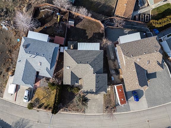 2nd image of 1230 Vista Hts