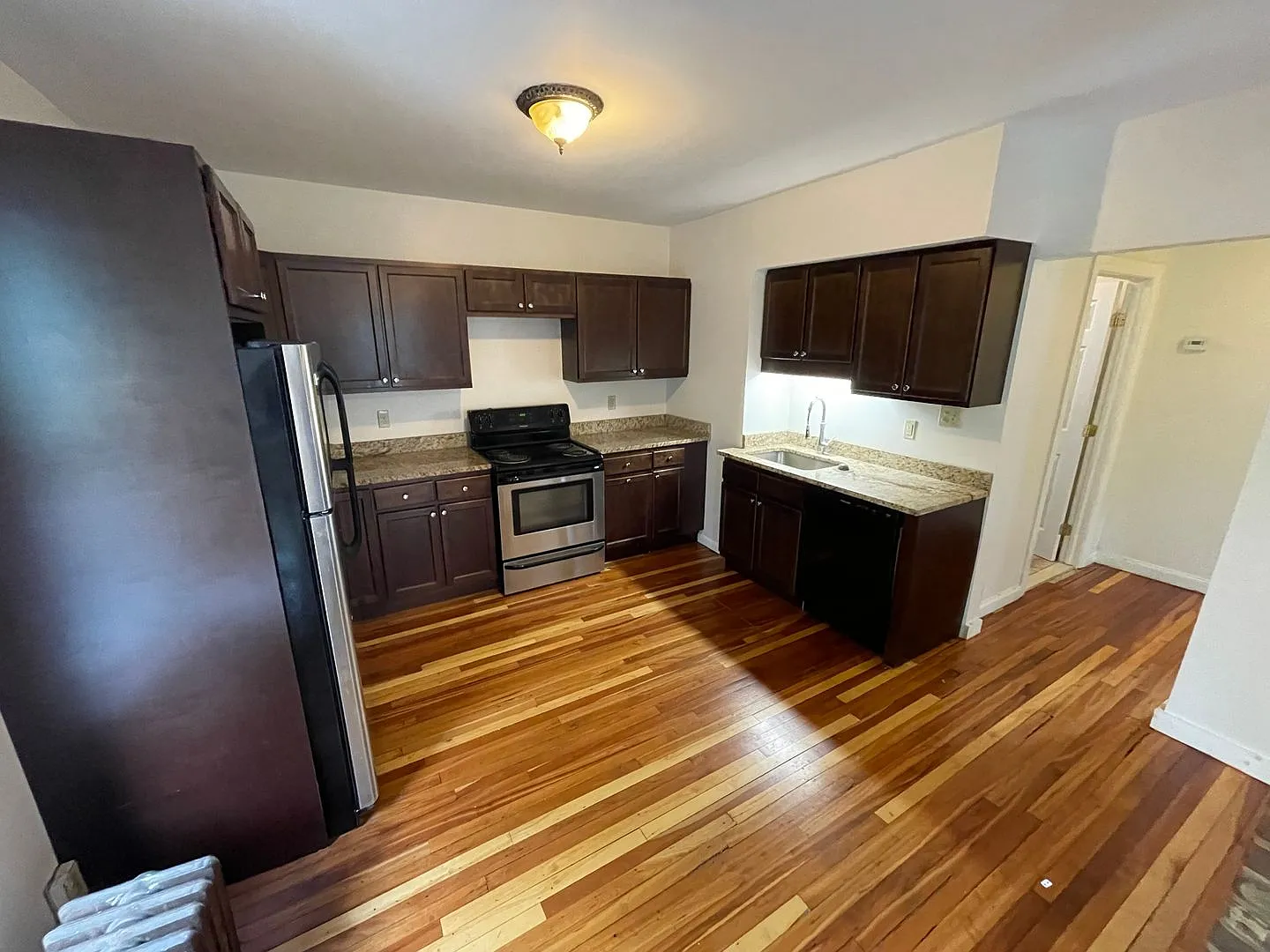 1516 Union Street — Photo 1