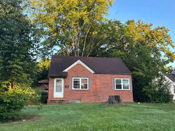 166 9th St NE, Barberton, OH 44203