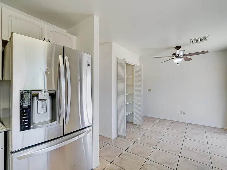 2702 Lovington Dr — Photo 18