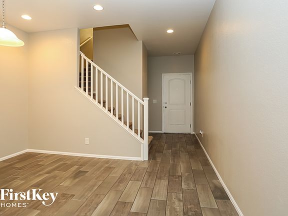 4th image of 7947 Mineral Peak St