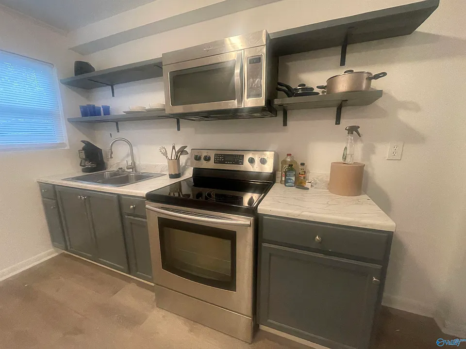 3905 Barclay Ave SW #1