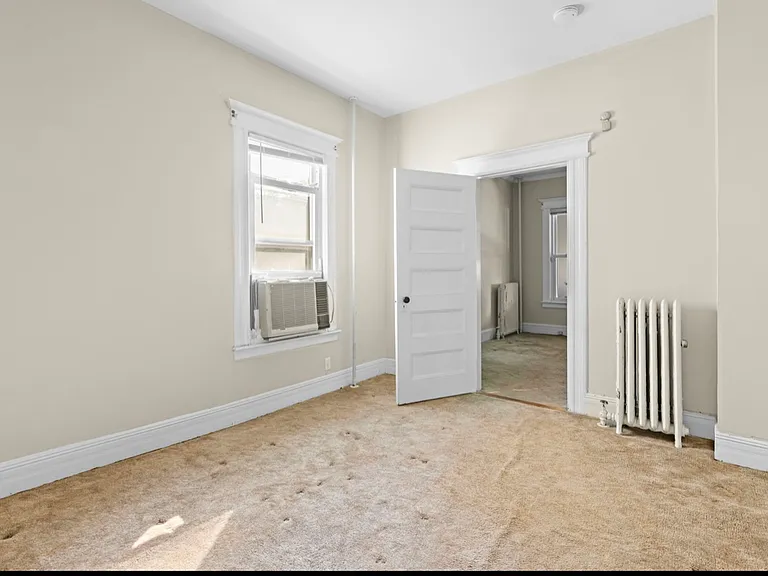 520 Schuyler Ave #2 — Photo 9