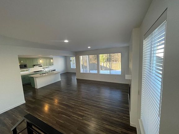 3rd image of 16567 131st St SE
