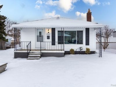 25641 Rose St, Roseville, MI, 48066