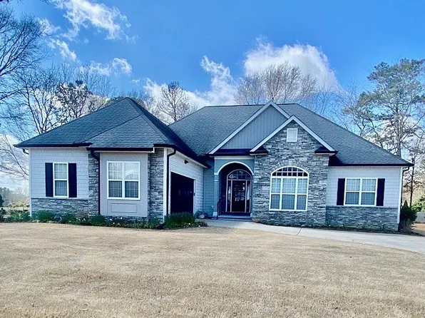 100 Central Heights Dr, Carrollton, GA 30116