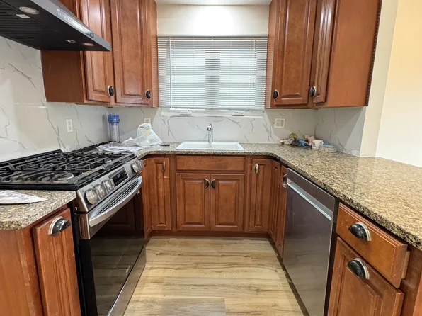 880 Sinclair Ave #1A, Staten Island, NY 10309