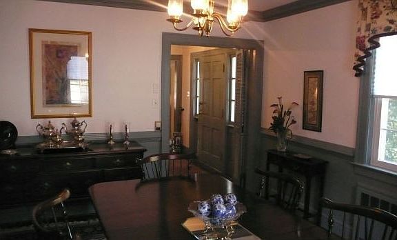 3rd image of 10 Gary Rd