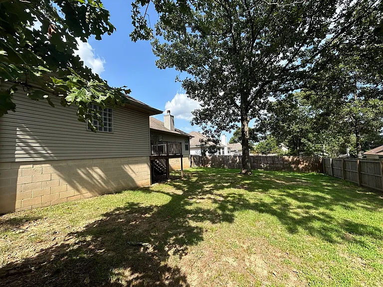 4073 Willow Glen Cir — Photo 18