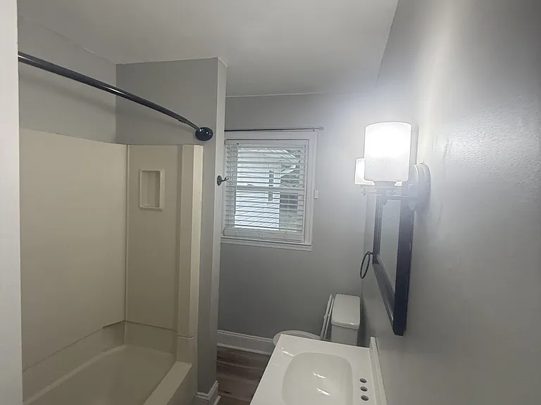 503 N Lincoln St — Photo 13